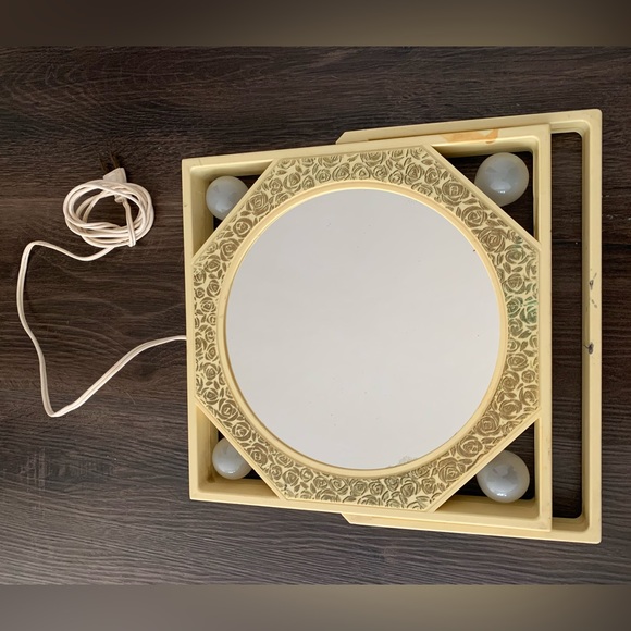 Vintage Underwriters Lab Adjustable Light-Up Makeup Mirror - Picture 5 of 7